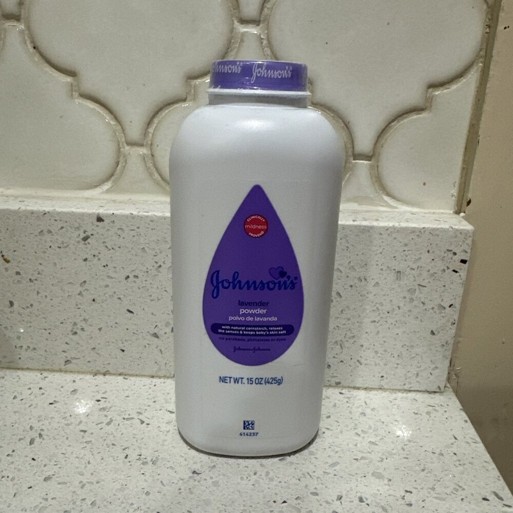 Johnson's Baby Powder Calming Lavender Cornstarch Hypoallergenic 15 oz Sealed